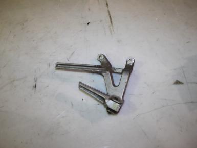 Кронштейн подножки пассажира правый, Honda, VFR 400, 1993, 0, 0