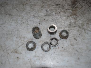 Втулка распорная колеса Передние и задние (комплект левые и правые), Kawasaki , 0, 0