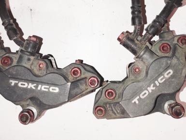 Суппорт Левый и правый передний (комплект) (TOKICO), Suzuki, GSX R 600, 2002, 0, 0