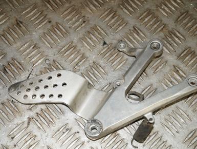 Кронштейн подножки водителя правый, Yamaha, YZF R1, 2003, 0, 0