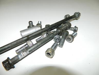 Болты крепления двигателя, Yamaha, TRX 850, 1996, 0, 0