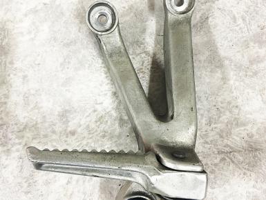 Кронштейн подножки пассажира правый, Honda, CBR 900 RR / 919 RR (SC33), 1999, 0, 0