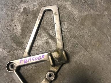 Кронштейн подножки водителя правый, Honda, CBR 600 F Hurricane (F1), 1990, 0, 0