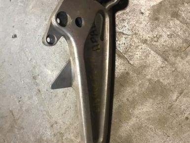 Кронштейн подножки водителя правый, Honda, CB 400 N, 1980, 0, 0