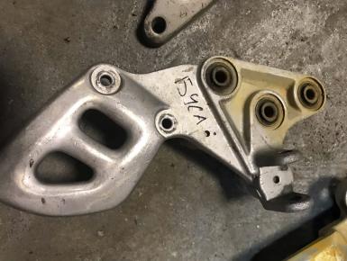 Кронштейн подножки водителя правый, Suzuki, Hayabusa 1300, 2007, 0, 0