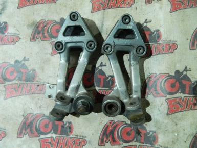 Кронштейн подножки пассажира левый и правый (комплект), Kawasaki, ZZR 1100 , 0, 0