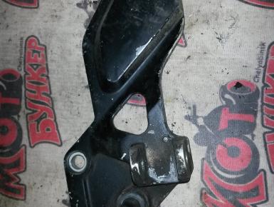 Кронштейн подножки водителя левый, Kawasaki, ZZR 1100, 2001, 0, 0