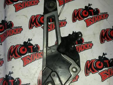 Кронштейн подножек водителя и пассажира левый, Kawasaki, GPZ 1000 RX, 1988, 0, 0