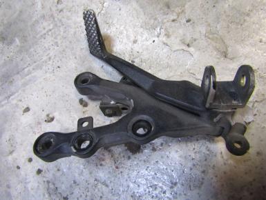 Кронштейн подножки водителя правый, Yamaha, YZF R6, 2006, 0, 0