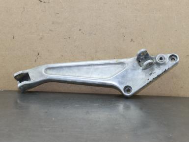 Кронштейн подножек водителя и пассажира левый, Honda, CB 400 SF NC31, 1994, 0, 0