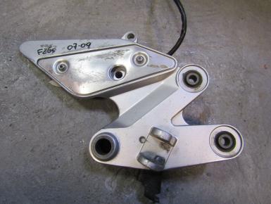 Кронштейн подножки водителя правый, Yamaha, FZ 6 Fazer S2, 2007, 0, 0