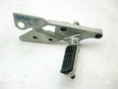Кронштейн подножки водителя правый, Honda, CB 1300 SF, 1999, 0, 0