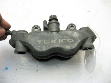 Суппорт Левый передний, Honda, CBR 1000 RR, 2004, 0, 0