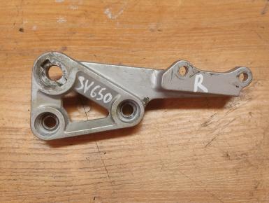 Кронштейн подножки водителя правый, Suzuki, SV 650 S, 2000, 0, 0