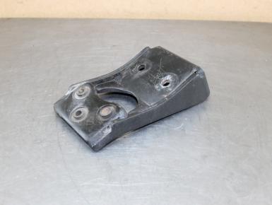 Кронштейн подножки водителя правый, Yamaha, Road Star 1700, 2005, 0, 0