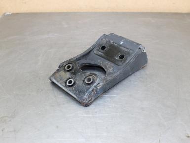 Кронштейн подножки водителя левый, Yamaha, Road Star 1700, 2005, 0, 0