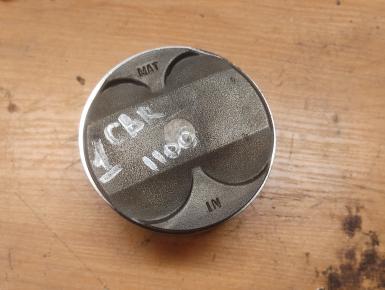 Поршень, Honda, CBR 1100 XX Super Blackbird, 1998, 0, 0