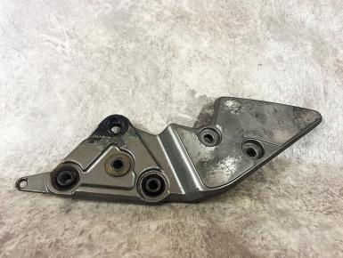 Кронштейн подножки водителя правый, Suzuki, GSF 1200 S Bandit, 2005, 0, 0