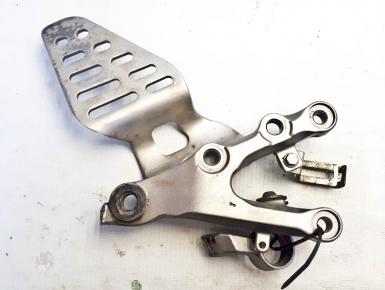 Кронштейн подножки водителя правый, Yamaha, YZF R6, 2006, 0, 0