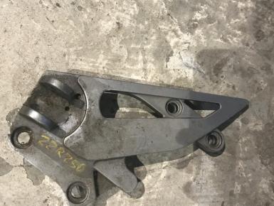 Кронштейн подножки водителя правый, Kawasaki, ZZR 250, 2005, 0, 0