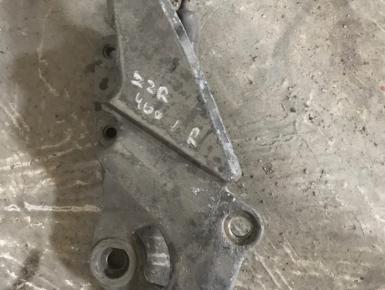 Кронштейн подножки водителя правый, Kawasaki, ZZR 400, 1992, 0, 0