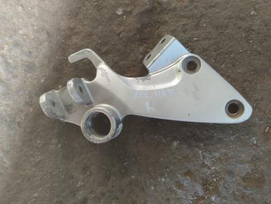 Кронштейн подножки пассажира правый, Kawasaki, ZZR 1200, 2004, 0, 0