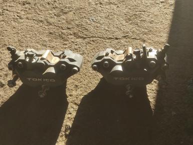 Суппорт Левый и правый передний (комплект), Kawasaki, ZZR 1200, 2004, 0, 0