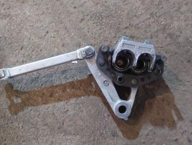 Суппорт Задний, Kawasaki, ZZR 600, 1992, 0, 0