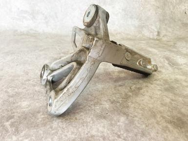 Кронштейн подножки водителя правый, Suzuki, GSX 600 F Katana, 2001, 0, 0