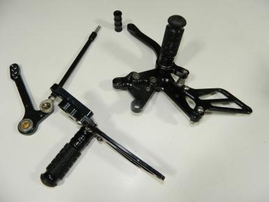 Кронштейн подножки водителя левый и правый (комплект), Yamaha, YZF R6, 2008, 0, 0