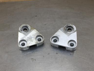 Кронштейн подножки водителя левый и правый (комплект), Yamaha, FZR 250, 1988, 0, 0