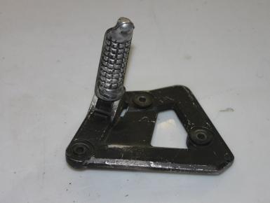 Кронштейн подножки водителя левый, Suzuki, GSX 750 FR, 1994, 0, 0