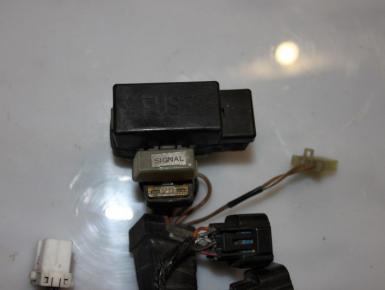 Блок предохранителей, Yamaha, YZF R6, 2000, 0, 0