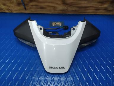 Стоп сигнал, Honda, VFR 800 X Crossrunner, 2014