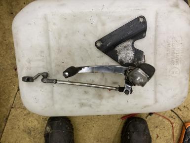 Кронштейн подножки водителя левый, Suzuki, GSF 250 Bandit, 1992, 0, 0