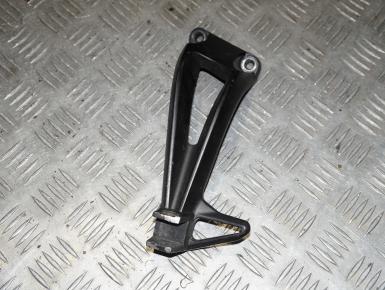 Кронштейн подножки пассажира левый, Yamaha, FZ 1, 2012, 0, 0