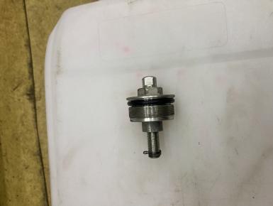 Пробка пера, Suzuki, GSR 600 S/N, 2008, 0, 0