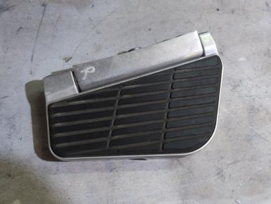 Подножка (упор) пассажира правая В сборе с кронштейном, Honda, GL 1800 Gold Wing , 0, 0