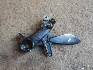 Кронштейн подножки водителя правый, Honda, VTR 1000 F, 1998, 0, 0