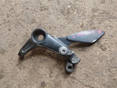 Кронштейн подножки водителя левый, Honda, VTR 1000 F, 1998, 0, 0