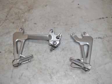 Кронштейн подножки пассажира левый и правый (комплект), Honda, VFR 800 F, 2000, 0, 0