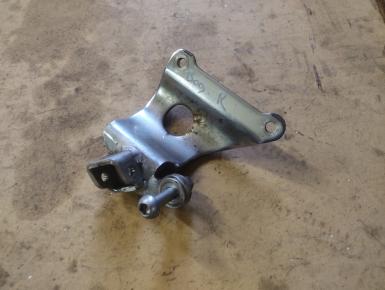 Кронштейн подножки водителя правый, Honda, VF 750 C Magna RC43, 1998, 0, 0