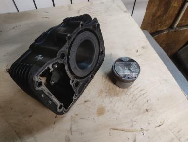 Блок цилиндров передний, Suzuki, VZ 400 Desperado, 1999, 0, 0