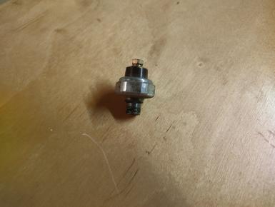 Датчик давления масла, Honda, CBR 1100 XX Super Blackbird, 1998, 0, 0