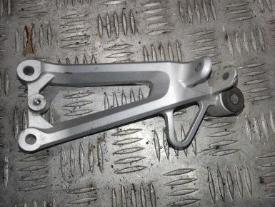 Кронштейн подножки пассажира правый, Honda, CBR 600 F4, 2000, 0, 0