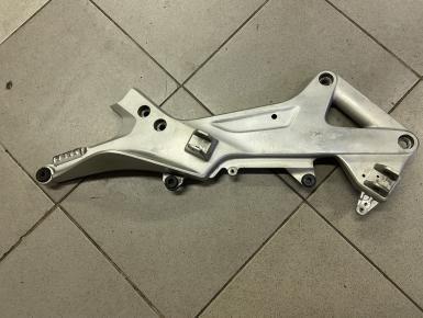 Кронштейн подножек водителя и пассажира правый, Honda, ST 1300 Pan European , 0, 0