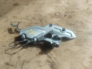 Кронштейн подножки водителя правый, Kawasaki, ZZR 1100, 1996, 0, 0