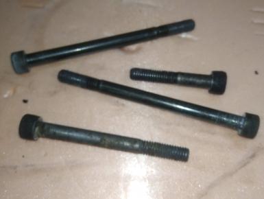 Болты крепления боковой крышки Сцепления, Suzuki, GSF 400 Bandit, 1991, 0, 0