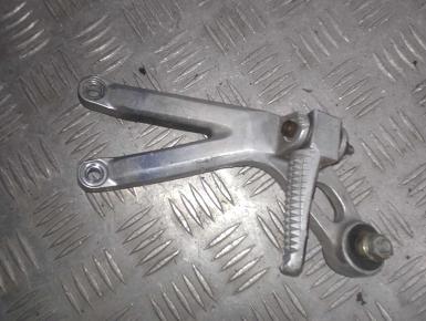 Кронштейн подножки пассажира правый, Yamaha, YZF R6, 1999, 0, 0