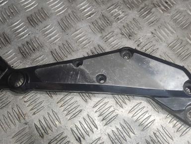Кронштейн подножки водителя правый, Kawasaki, GPZ 1100, 1998, 0, 0